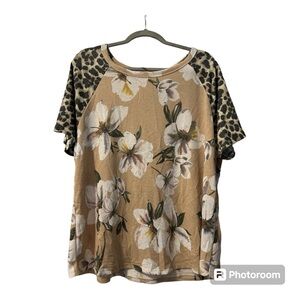 NWOT 1XL GeeGee Short Sleeve Top